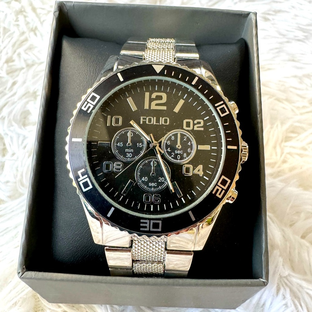 Brand New Silver Folio Watch